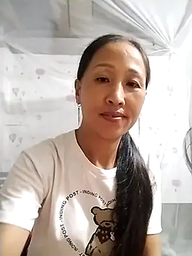 Snapshot of cute_love00 chatting on 25, 9, 2025 cute love00 online show from 25, 9, 2025