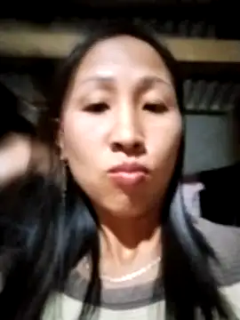 Snapshot of cute_love00 chatting on 25, 11, 2025 cute love00 online show from 25, 11, 2025