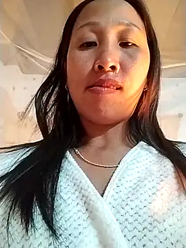 Snapshot of cute_love00 chatting on 27, 11, 2025 cute love00 online show from 27, 11, 2025