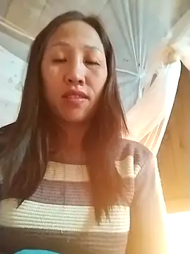 Snapshot of cute_love00 chatting on 29, 11, 2025 cute love00 online show from 29, 11, 2025