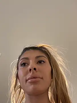 bbgurlnickii online show from 17, 9, 2025