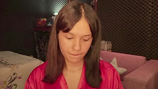 Snapshot of gigifontaine__ chatting on 3, 10, 2025 gigifontaine online show from 3, 10, 2025