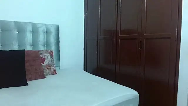 DaiishaWolf online show from 10, 9, 2025