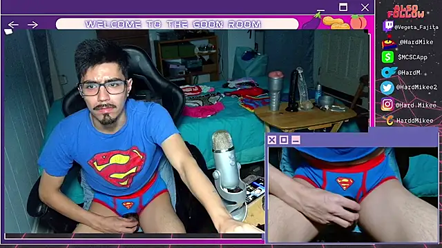Snapshot of HarddMikee chatting on 25, 7, 2026 HarddMikee online show from 25, 7, 2026