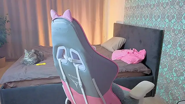 magic shy  online show from 28, 4, 2026