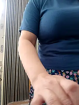 Snapshot of _Babyrose_ chatting on 9, 9, 2025 Babyrose online show from 9, 9, 2025