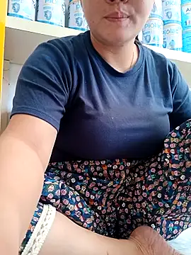 Snapshot of _Babyrose_ chatting on 8, 10, 2025 Babyrose online show from 8, 10, 2025