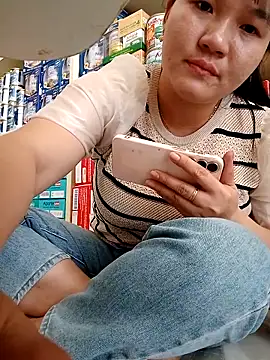 Snapshot of _Babyrose_ chatting on 10, 10, 2025 Babyrose online show from 10, 10, 2025