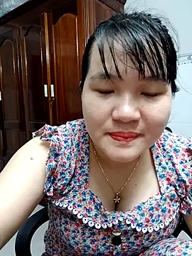 Snapshot of _Babyrose_ chatting on 13, 10, 2025 Babyrose online show from 13, 10, 2025