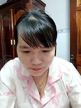 Snapshot of _Babyrose_ chatting on 13, 10, 2025 Babyrose online show from 13, 10, 2025