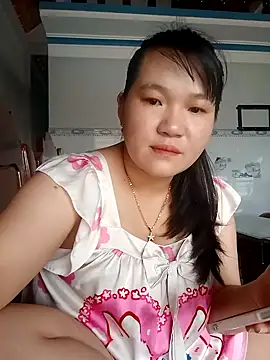 Snapshot of _Babyrose_ chatting on 15, 10, 2025 Babyrose online show from 15, 10, 2025