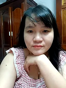 Snapshot of _Babyrose_ chatting on 18, 10, 2025 Babyrose online show from 18, 10, 2025