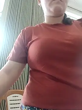 Snapshot of _Babyrose_ chatting on 20, 10, 2025 Babyrose online show from 20, 10, 2025