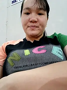 Snapshot of _Babyrose_ chatting on 7, 11, 2025 Babyrose online show from 7, 11, 2025