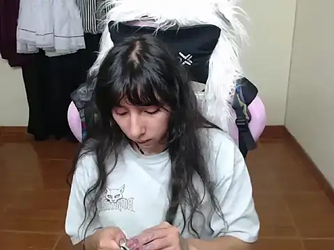 ScarlettShirahoshi online show from 18, 12, 2025