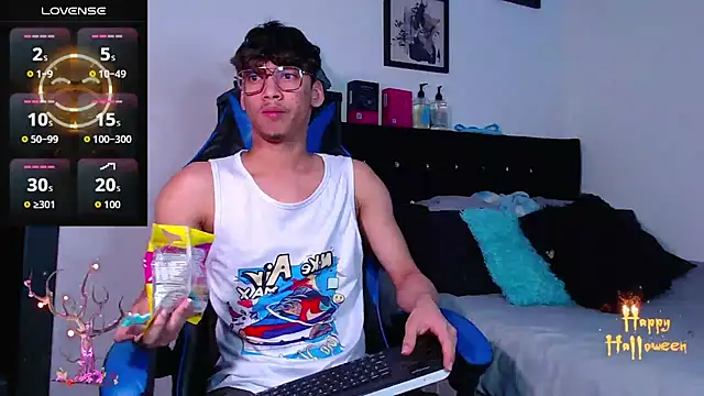 Gael Jones online show from 21, 10, 2025