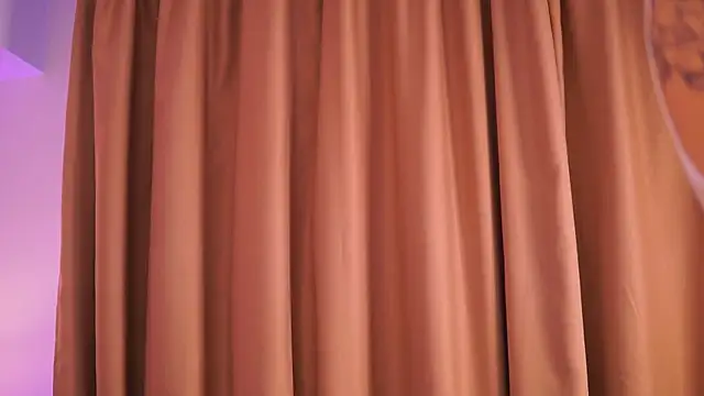 ChloeObril online show from 26, 4, 2026