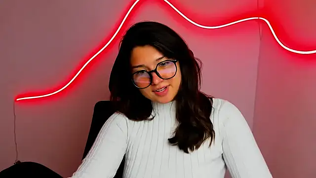 Sandra Curly online show from 8, 9, 2025