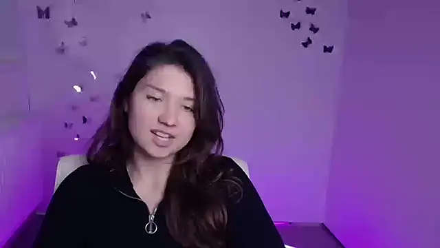 Sandra Curly online show from 5, 10, 2025