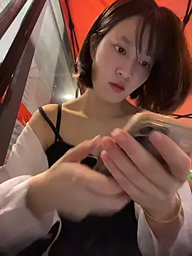 littleqiu online show from 18, 7, 2026