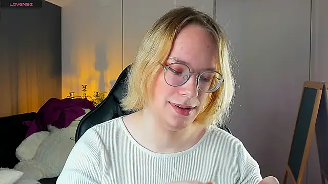 Snapshot of Amanda_Butlerr chatting on 2, 11, 2025 Amanda Butlerr online show from 2, 11, 2025