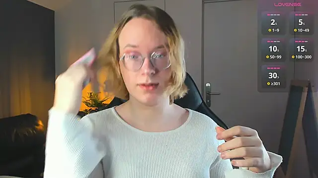 Snapshot of Amanda_Butlerr chatting on 6, 11, 2025 Amanda Butlerr online show from 6, 11, 2025