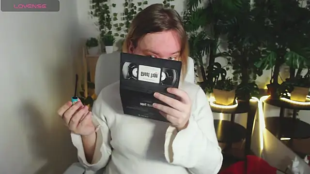 Snapshot of Amanda_Butlerr chatting on 17, 12, 2025 Amanda Butlerr online show from 17, 12, 2025