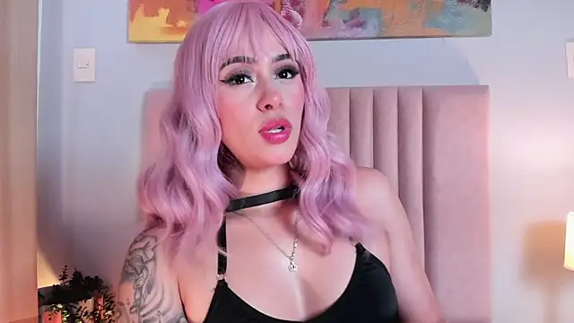 Snapshot of SagiraBelle chatting on 18, 10, 2025 SagiraBelle online show from 18, 10, 2025