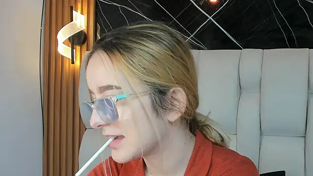 kristal joi dl online show from 1, 12, 2025