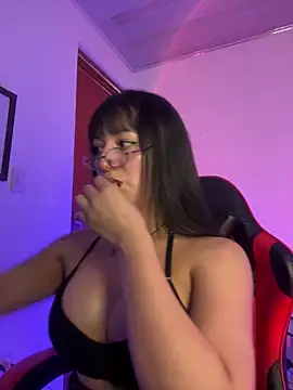 Snapshot of lilitth777 chatting on 10, 4, 2026 lilitth777 online show from 10, 4, 2026