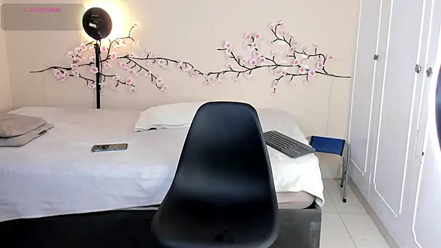 zarek lux online show from 7, 7, 2026