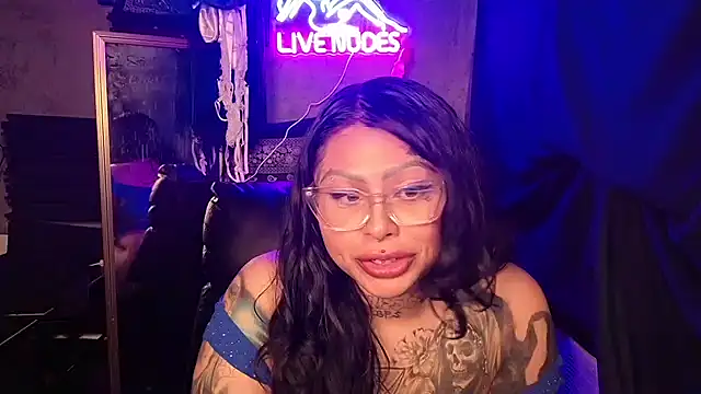 chicanachic13 online show from 20, 2, 2026