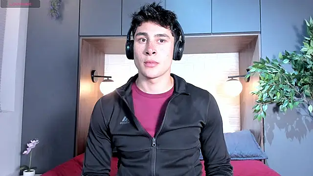 AustinJones  online show from 4, 2, 2026