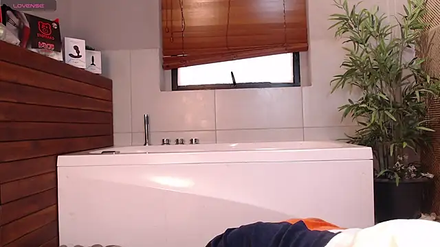 AustinJones  online show from 13, 3, 2026