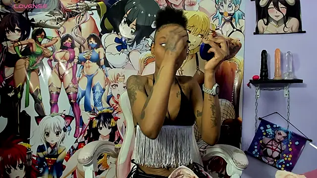 Shantall ks online show from 5, 12, 2025