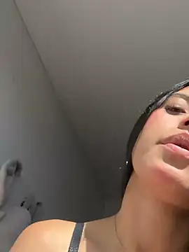 Snapshot of Victoria_alson chatting on 28, 7, 2026 Victoria alson online show from 28, 7, 2026