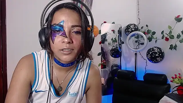 Snapshot of Dakota_ro chatting on 27, 10, 2025 Dakota ro online show from 27, 10, 2025