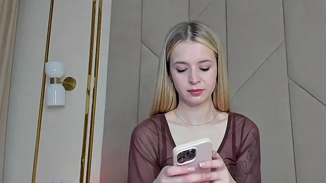 Snapshot of Touch_me chatting on 9, 1, 2026 Touch me online show from 9, 1, 2026