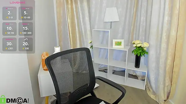 Hella Fabel online show from 2, 10, 2025