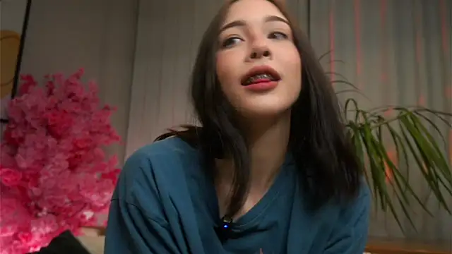 EviaRabasca online show from 14, 10, 2025