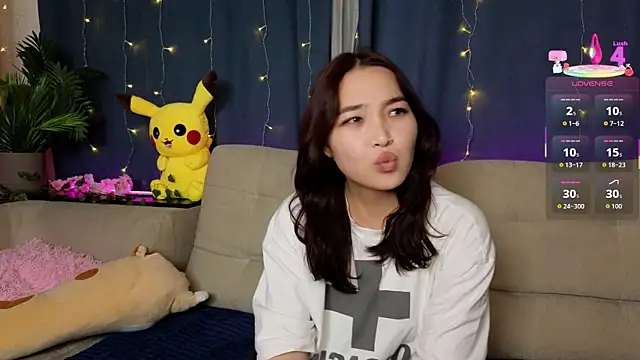 ColettaMejias online show from 12, 11, 2025