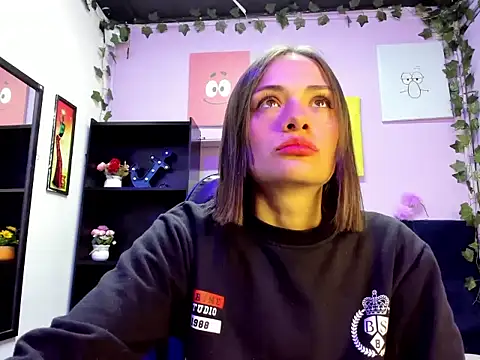 Snapshot of Tammy_Thompson_ chatting on 10, 9, 2025 Tammy Thompson online show from 10, 9, 2025