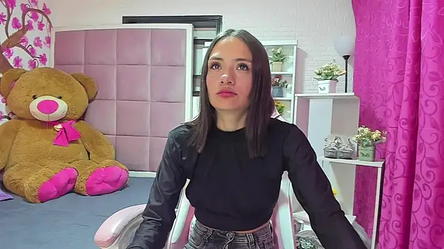 Snapshot of Tammy_Thompson_ chatting on 3, 3, 2026 Tammy Thompson online show from 3, 3, 2026