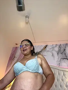 Lucy Milf 474 online show from 25, 4, 2026