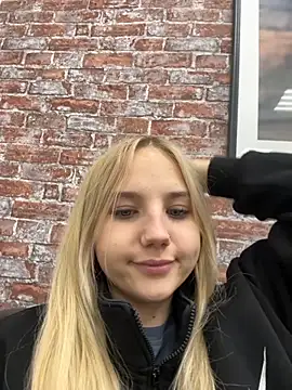 Sky Cutie online show from 29, 9, 2025