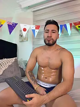 Thiago Hill online show from 5, 7, 2026