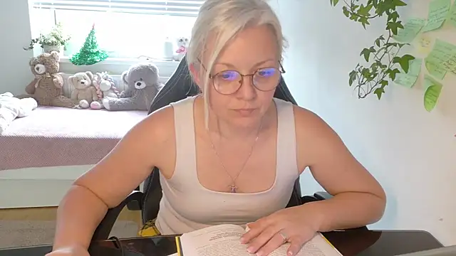 Linsy Kim online show from 13, 2, 2026