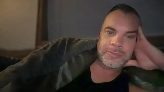 Snapshot of Ty_lerDavid chatting on 7, 4, 2026 Ty lerDavid online show from 7, 4, 2026
