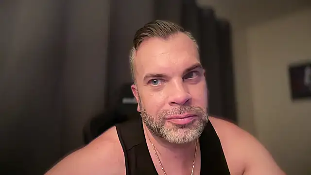 Snapshot of Ty_lerDavid chatting on 30, 4, 2026 Ty lerDavid online show from 30, 4, 2026
