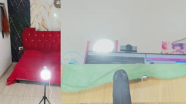 keily  funny online show from 28, 7, 2026